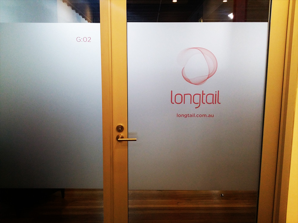 window-frosting-print-longtail-logo